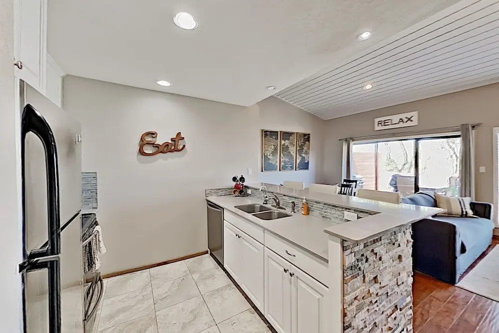 Lakeside Gem In Ridge Harbor W/ Resort Amenities 3 Bedroom Home