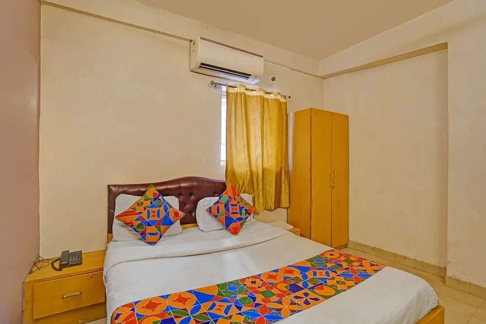 Fabhotel The Jumbo Stay