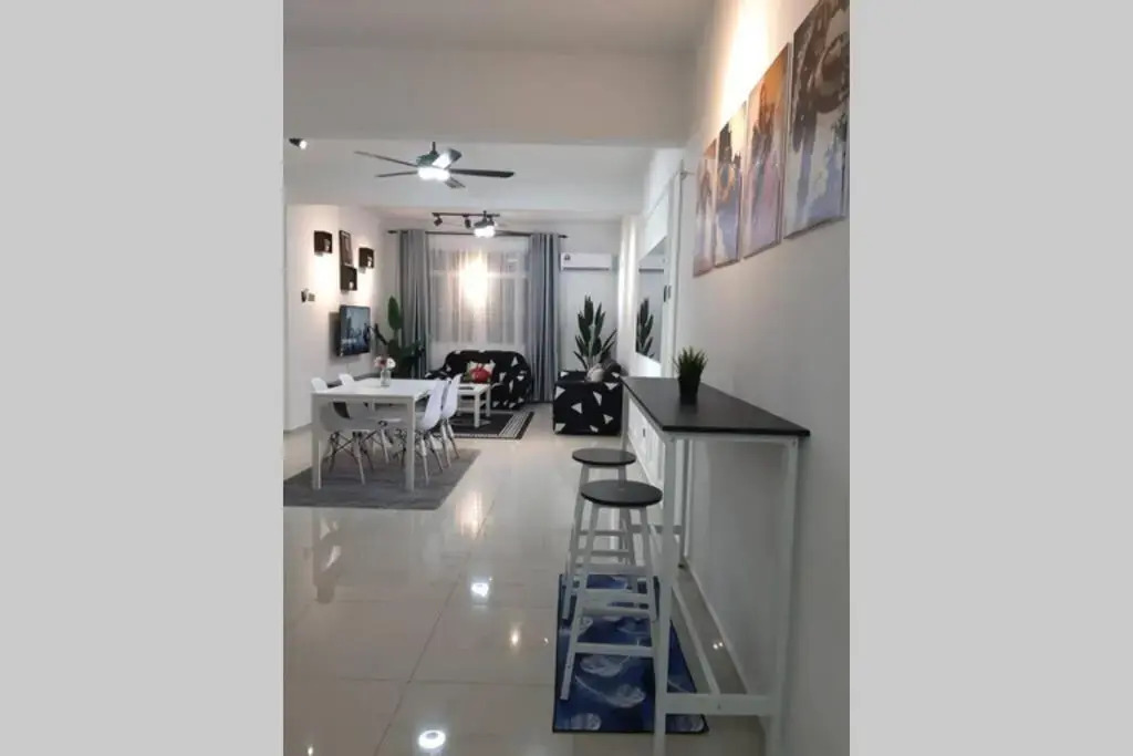 Avengers Homestay @ KLIA + FREE Wifi & Netflix