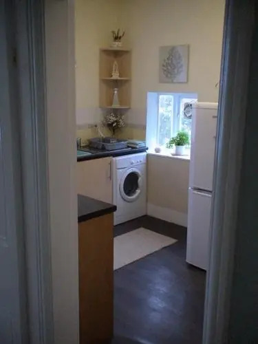 16B Sandy Lane