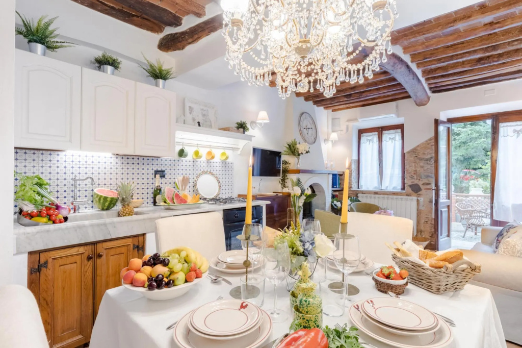 Rio delle Fate, a Fairytale Home along the Stream in Vorno, Lucca