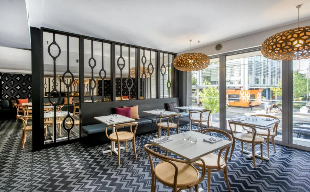 Oaks Perth Hotel