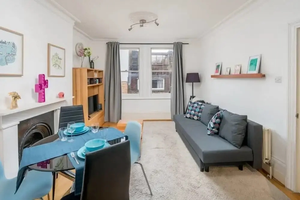 Modern 1 Bed apt Sleeps 4 in Covent Garden