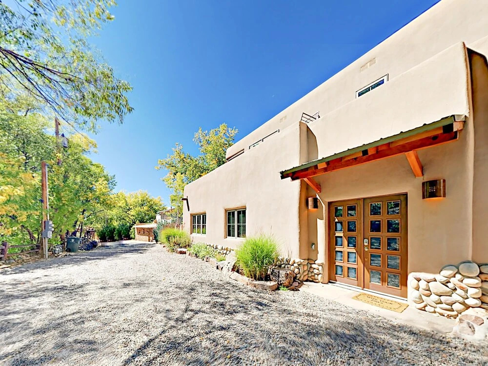 12 La Vereda Condo Unit 2 2 Bedrooms 2.5 Bathrooms Condo