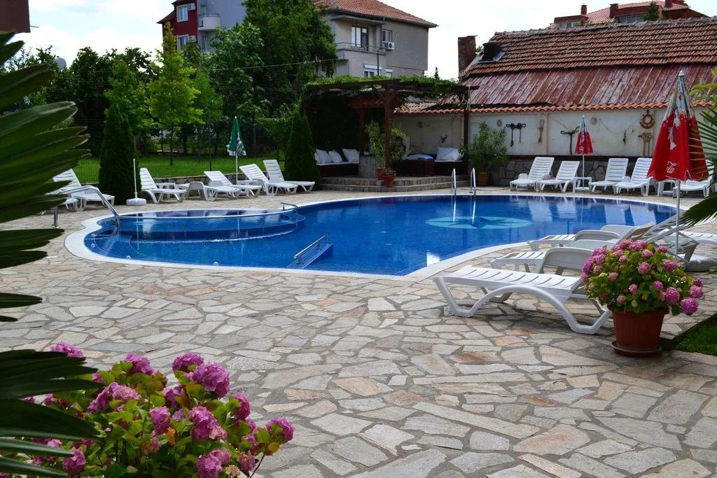 Saint George Family Hotel