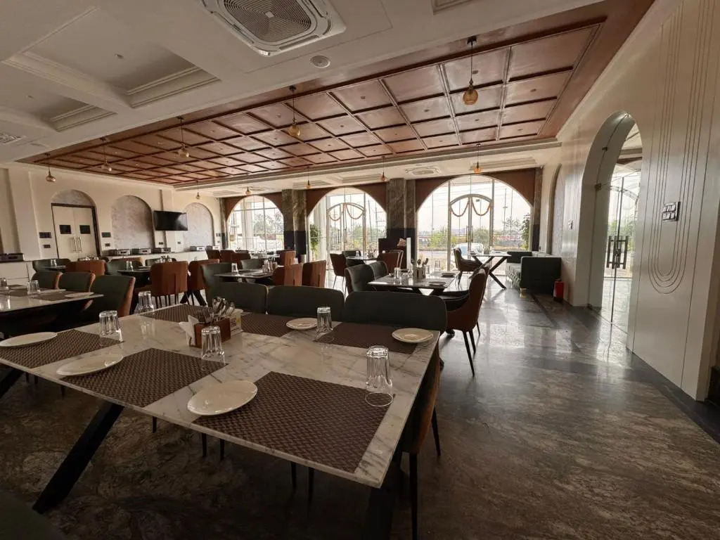 Hotel Mumbai House Pithampur