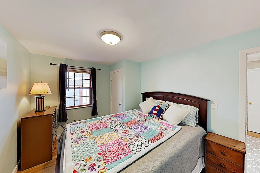 New Listing! Charming Port - Walk To Beach 3 Bedroom Home