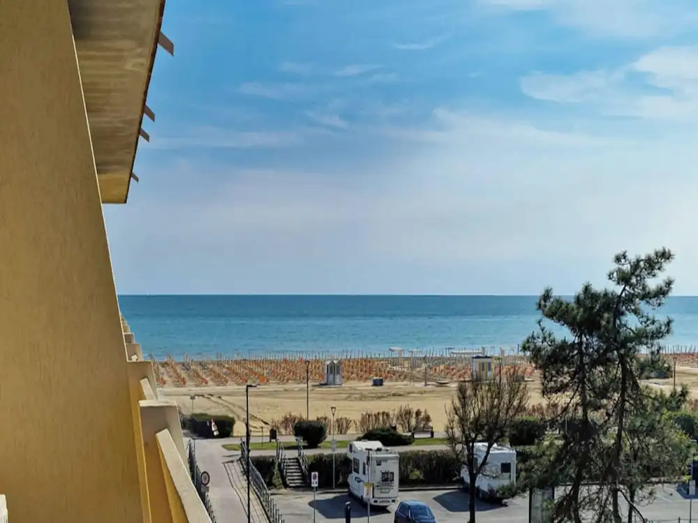 Lovely Seaview Flat-beahost