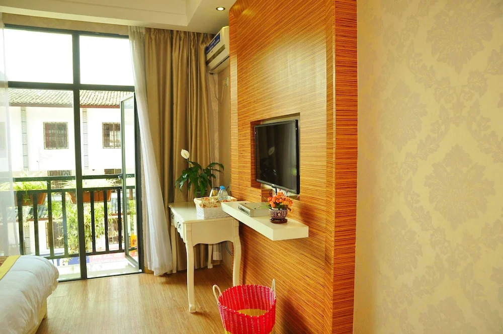 Qingfeng Hotel
