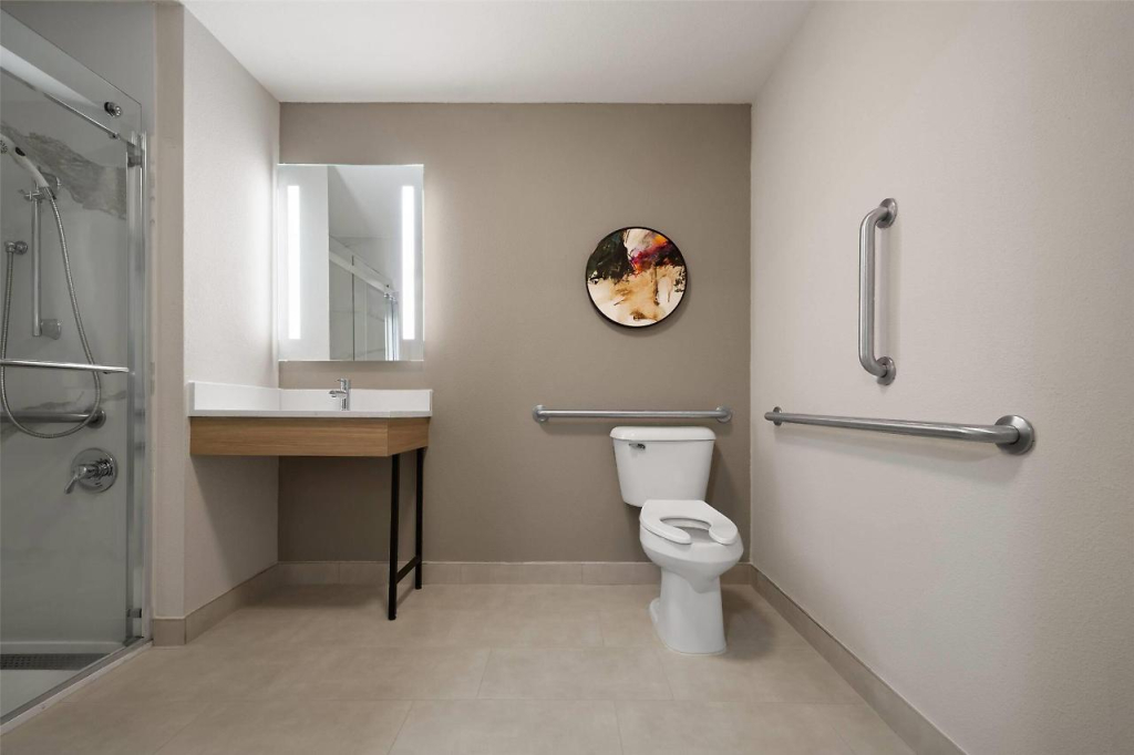 La Quinta Inn & Suites by Wyndham Greenville Woodruff Rd.