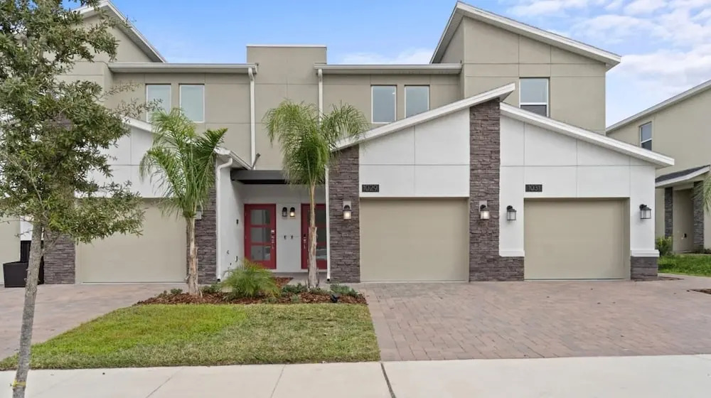 Stylish 3BR Condo Championsgate w Water Park