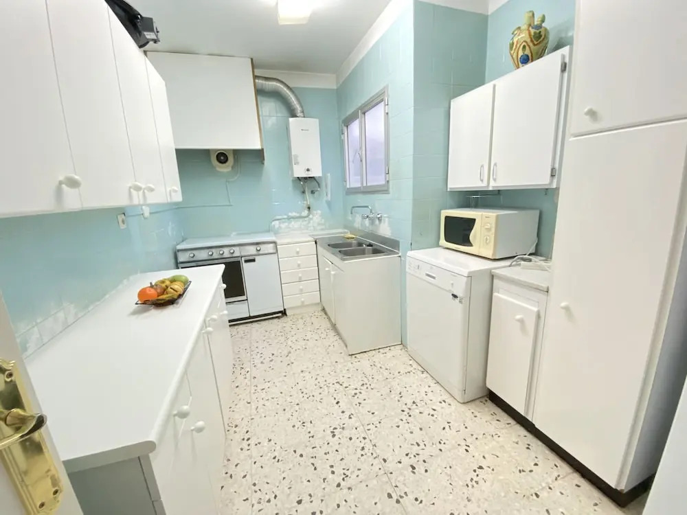 Agi Avenida Apartments