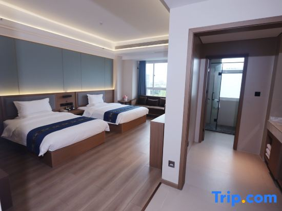 Elong R.YUN Hotel (Huayin Huashan Scenic Area Visitor Center Huashan North Station)
