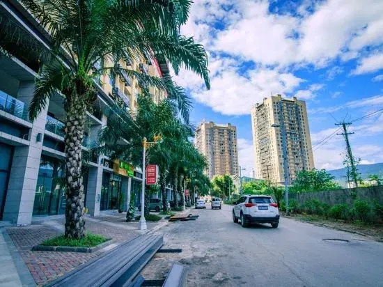 Wanheng Apartment (Xishuangbanna Splashed Water Plaza Flagship Store)