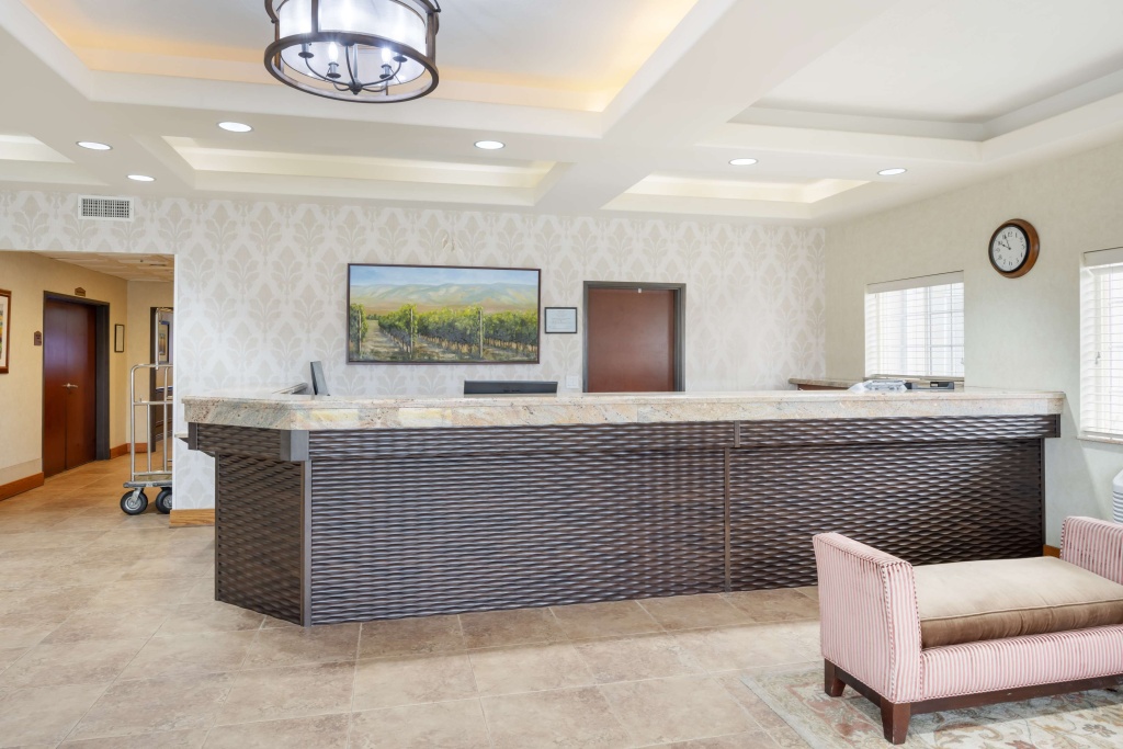 Best Western PLUS Walla Walla Suites Inn