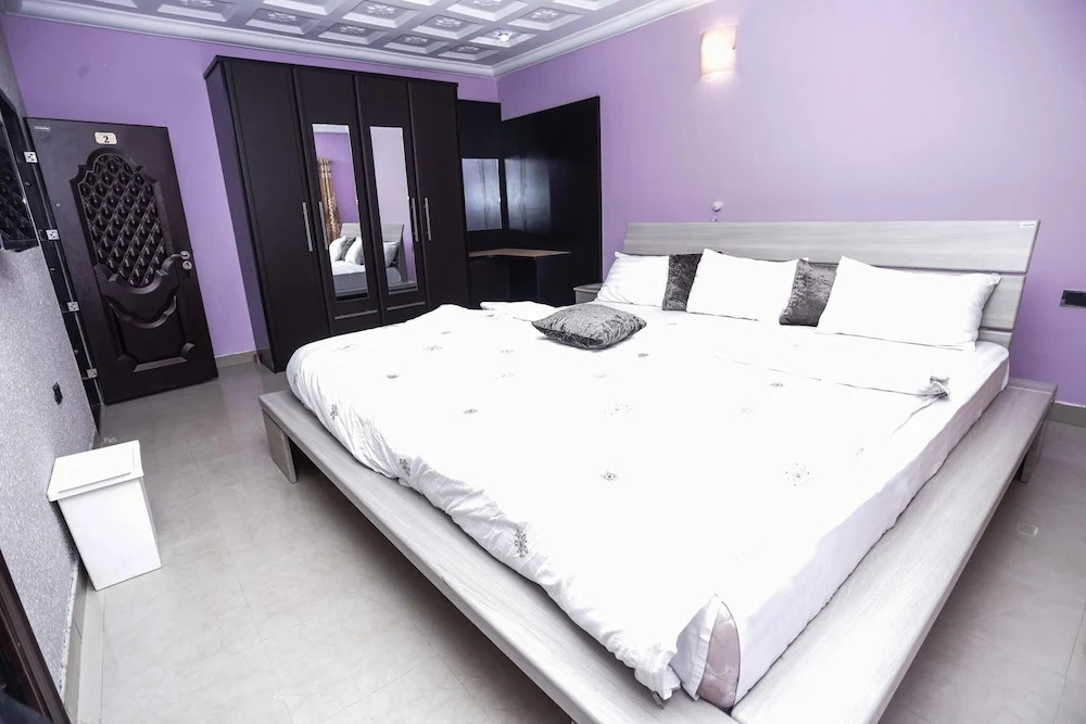 Green palace Apartments