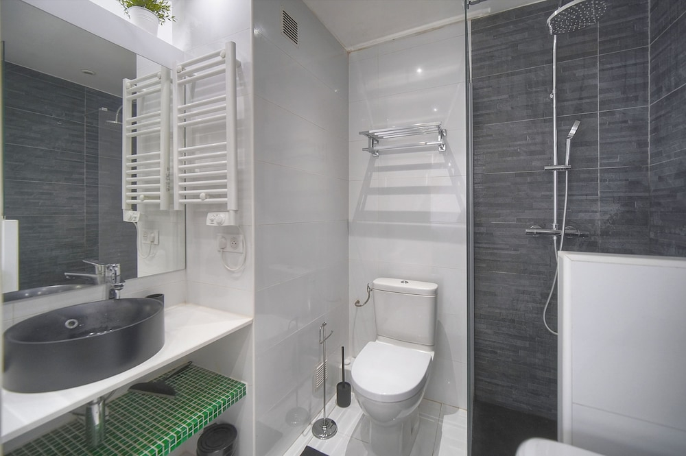 Studio Fonctionnel et Confortable A0b204