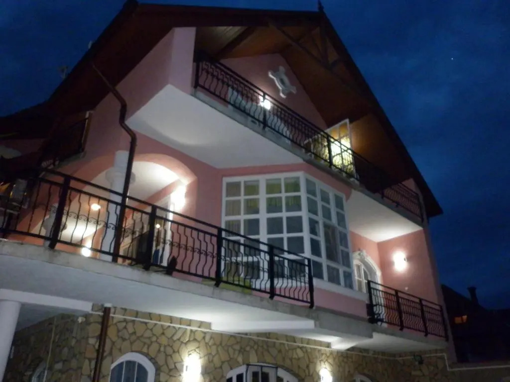 Manor Villa