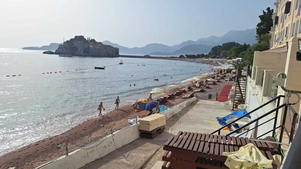 Beach Apartments Montesan