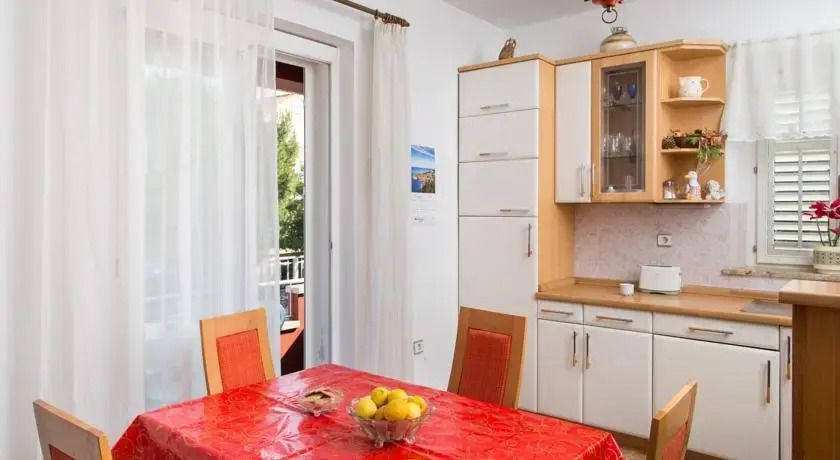 Apartment Dimarija