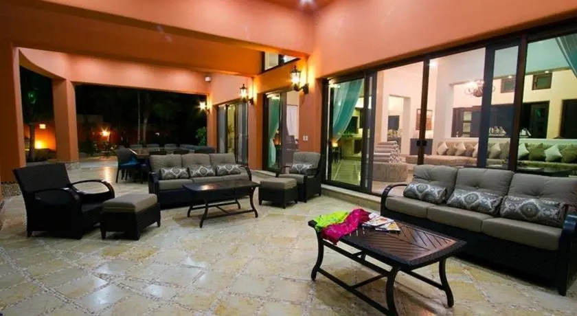 Palacios Inn Resort