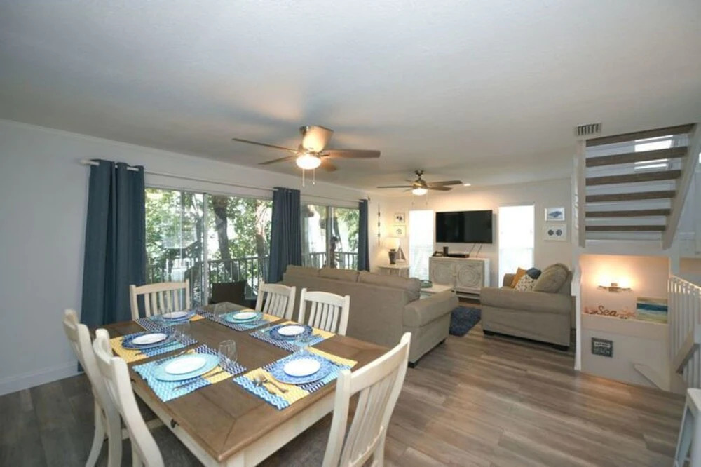 North Beachge No 37 - 3 Br Cabin