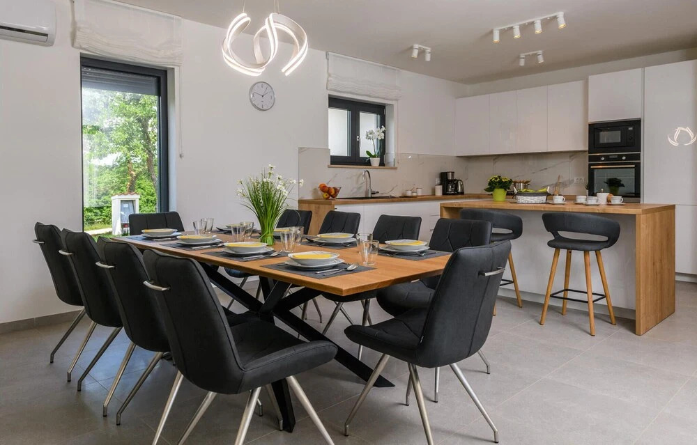 Gorgeous Home In Prodol