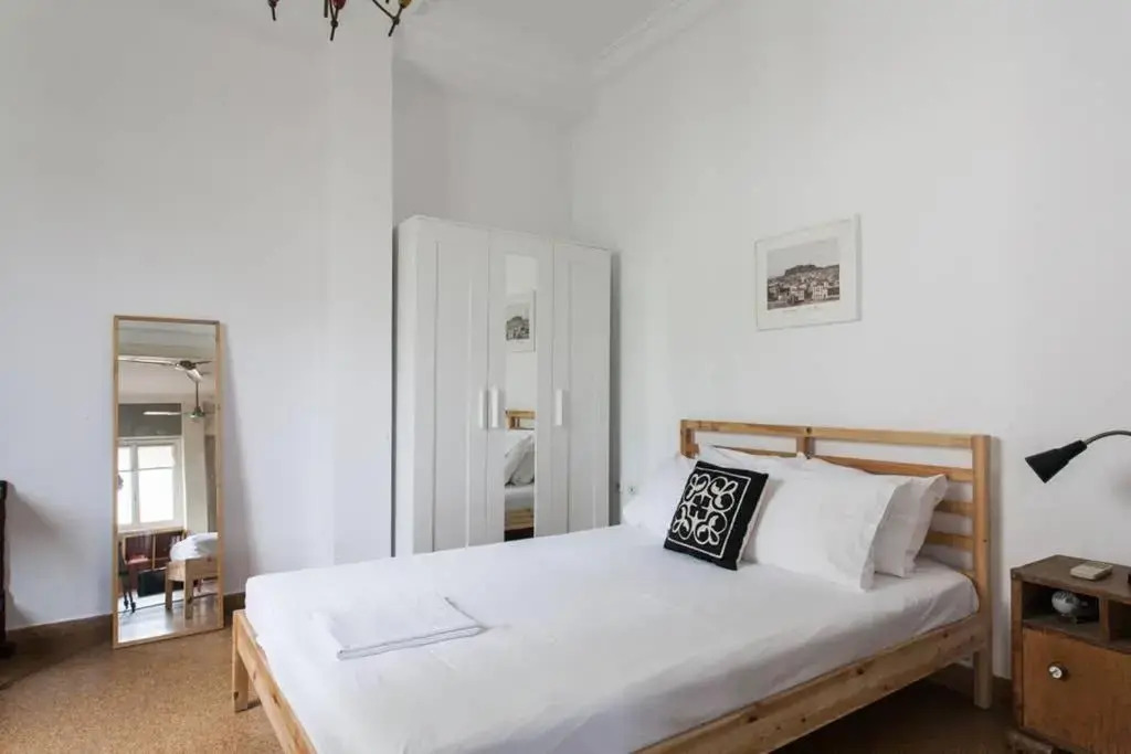 Mid century 3 bdr city centre townhouse