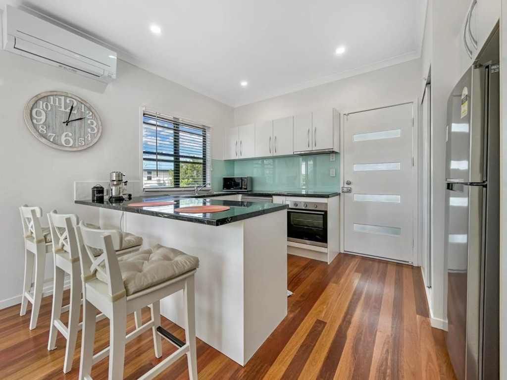 Serene Beachside Apartment