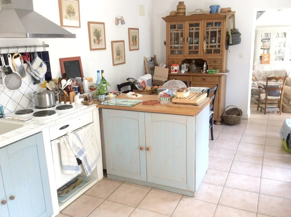 House With 4 Bedrooms in Le Bois-plage-en-ré, With Enclosed Garden and