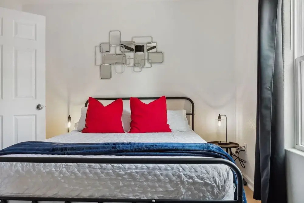 Your Amazing 3BR2BA Downtown Delight