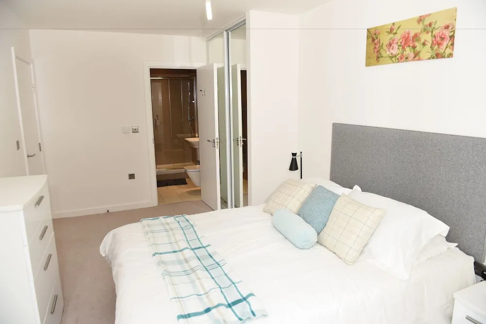 Logic Apartments Greenwich