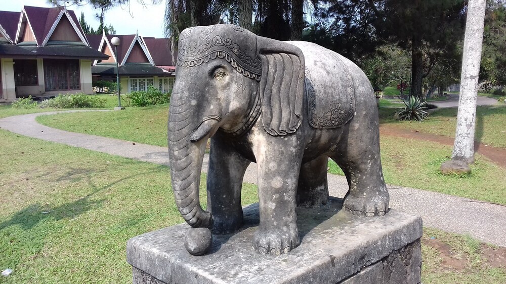 Villa Kota Bunga Teratai