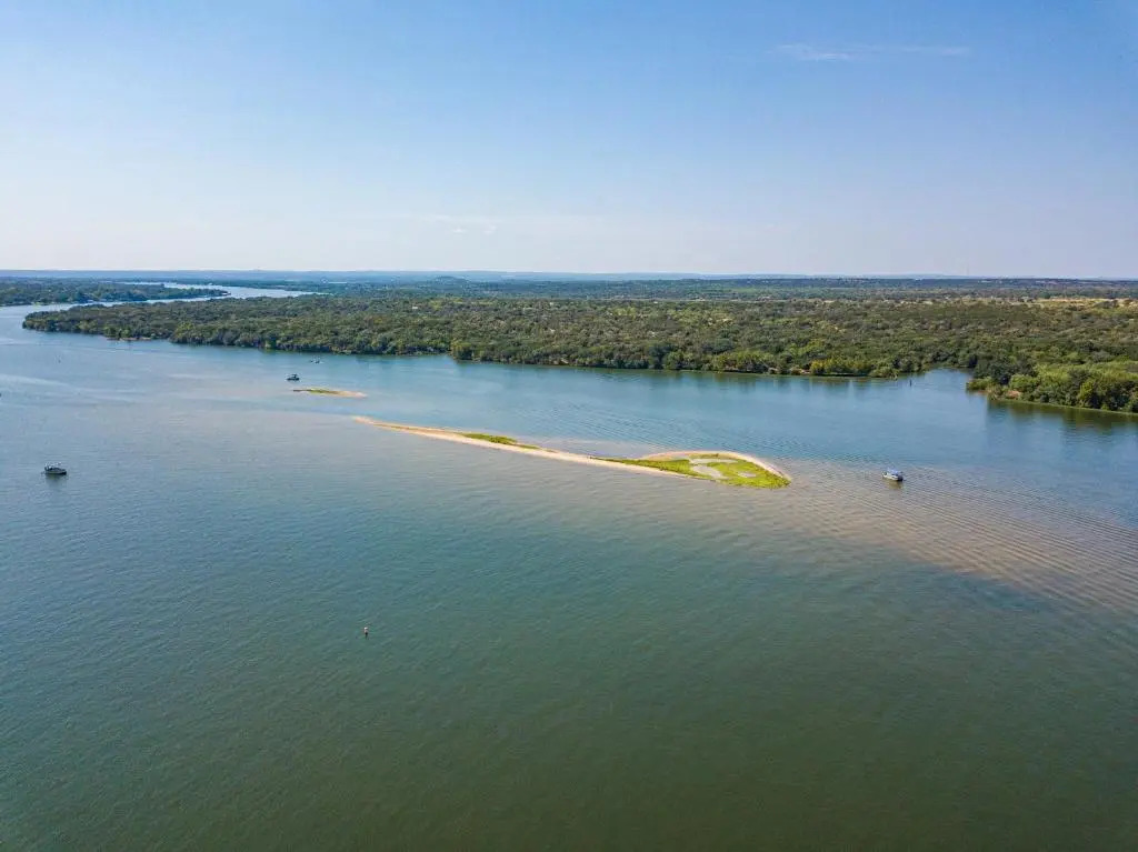 Luxury Lake LBJ House with Heated Swimming Pool and Spill Over Hot Tub and 2 Boat Slips