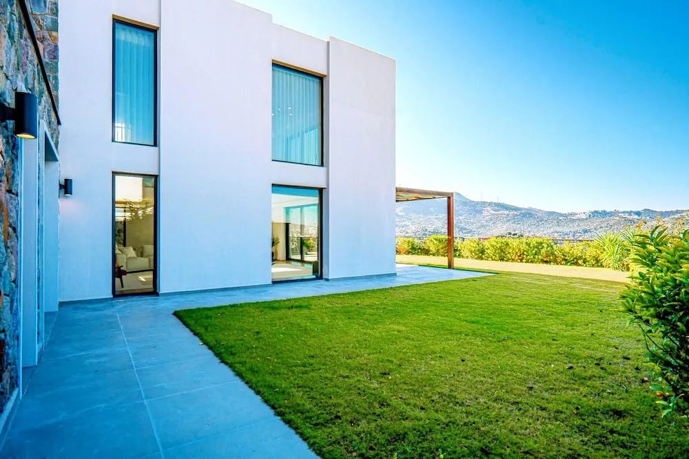 Tranquil Yalıkavak Retreat: Private Pool, Sea Views & Family Paradise