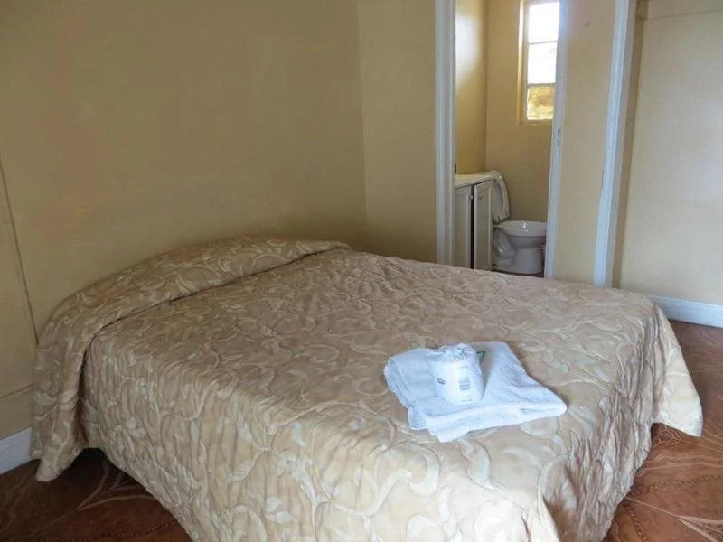 Economy Motel