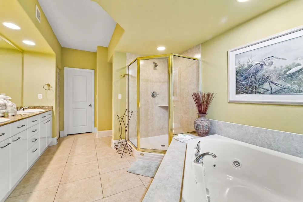 Three Bedroom With Gorgeous Views Crb0305