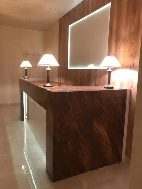 Grand Deluxe Hotel