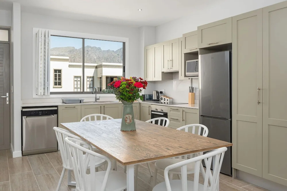 Le Bourgette Luxury Apartments Franschhoek