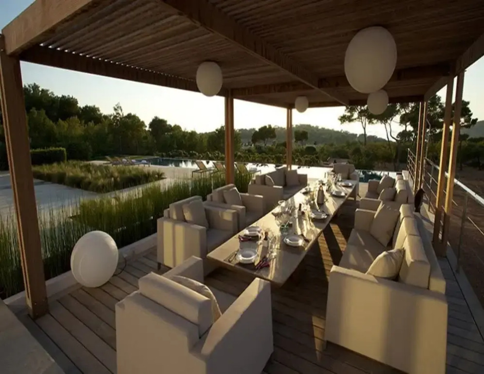 Gorgeous Villa With Views