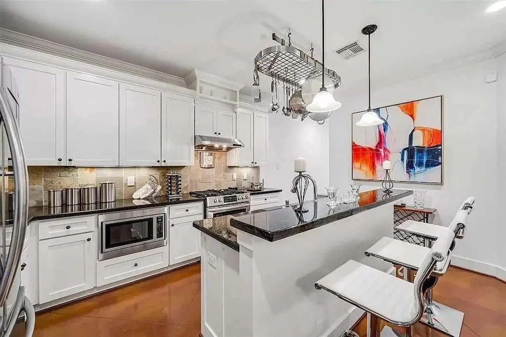 3BR Home With Power, Wifi & Hot Tub