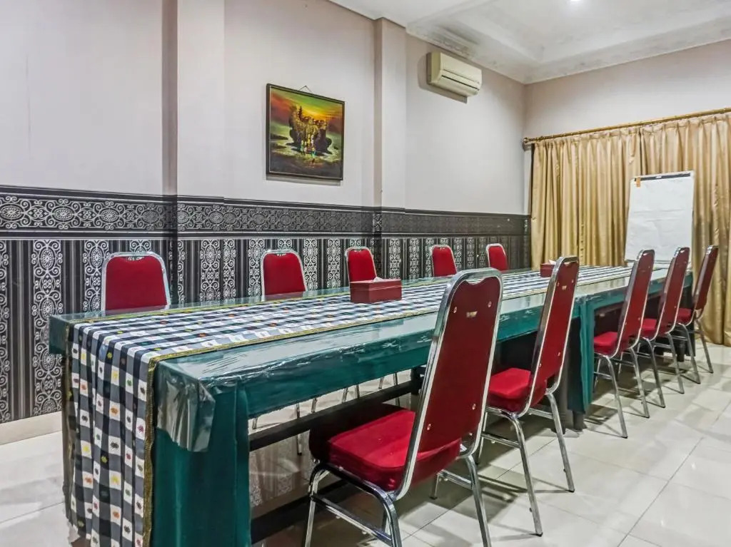 Collection O 91071 Hotel Desa Wisata Tmii