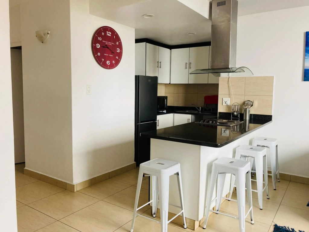605 Tenbury Beach Apartment