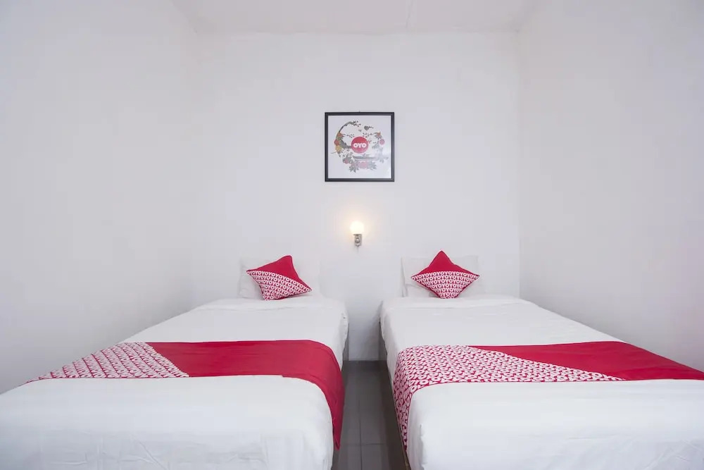 Hotel Dewi Sri by OYO Rooms