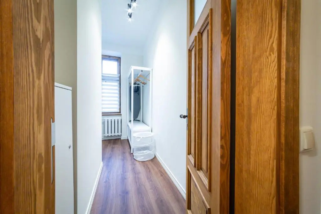 Stories Writer's AP 40sqm Renovated Free parking