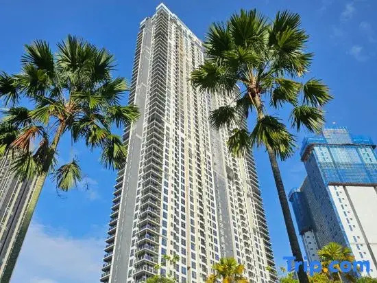 MK20 4BR@MET1 Residences Mont Kiara/MITEC (8 pax)