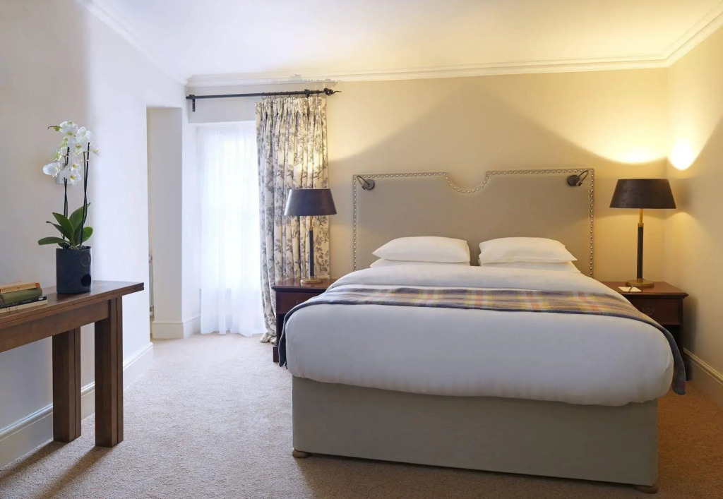 The Angel Hotel