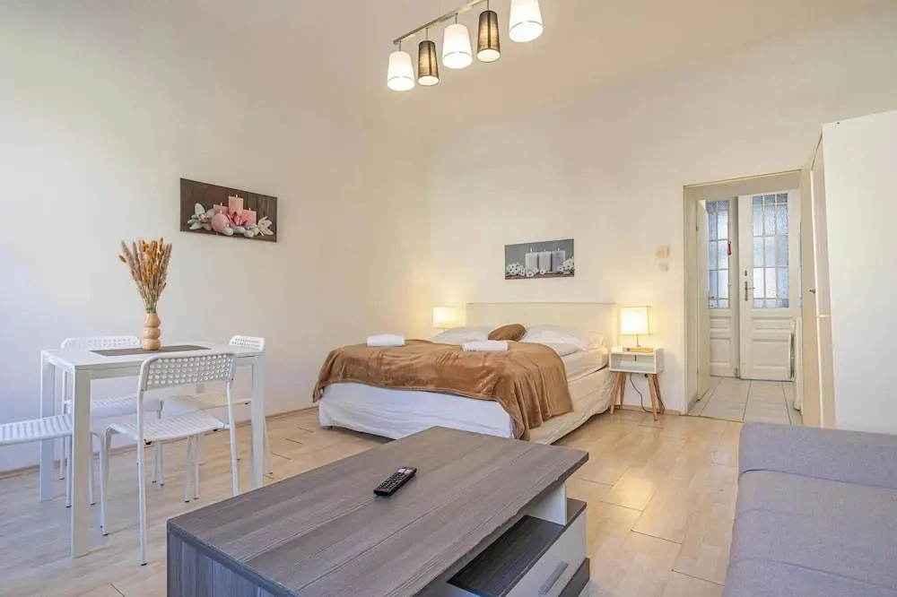 Fully Equipped 1BR Apartment Long Stay