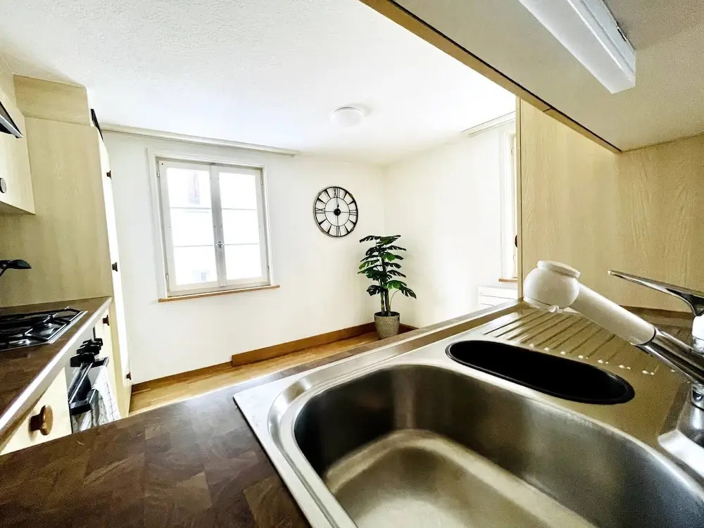 Beautiful Old Building Apartment In The Center