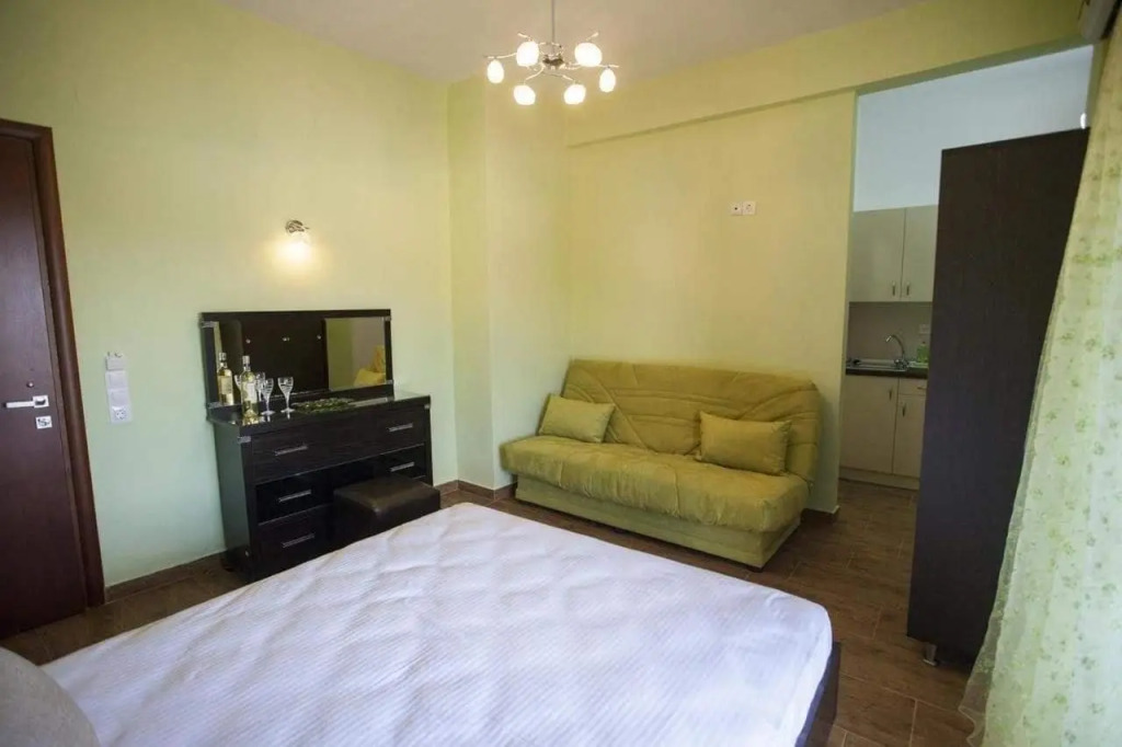 Paraskevis Luxury Studios
